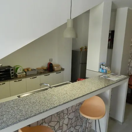 게스트하우스 A Casa Di Anna - Locazione Turistica - 2*