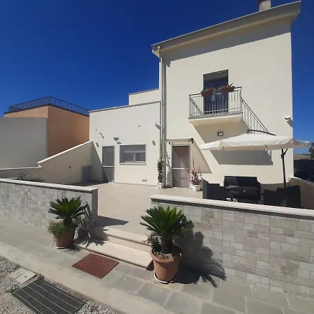 게스트하우스 A Casa Di Anna - Locazione Turistica - 2*